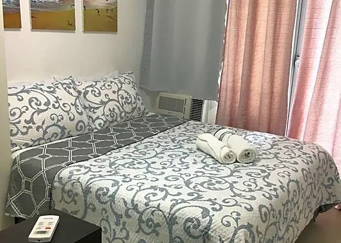 Azure Condotel 2 Bedroom 3* Manila